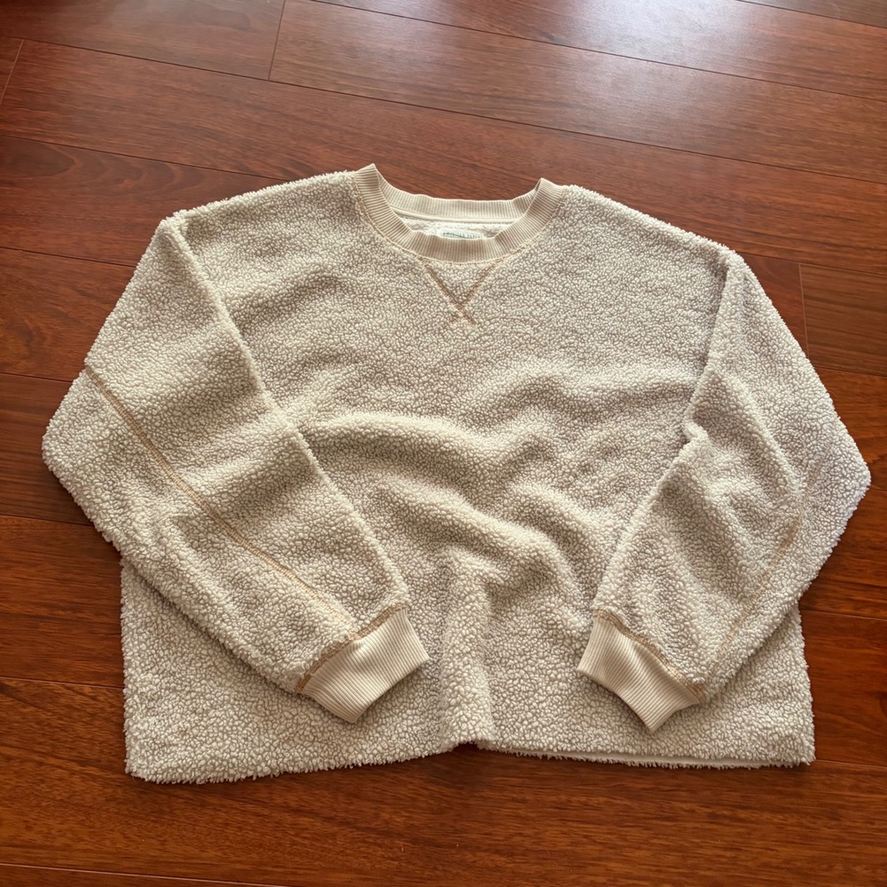 American Eagle Y2K Sherpa Fleece Crewneck Sweatshirt Cream Streetwear Cozy Small